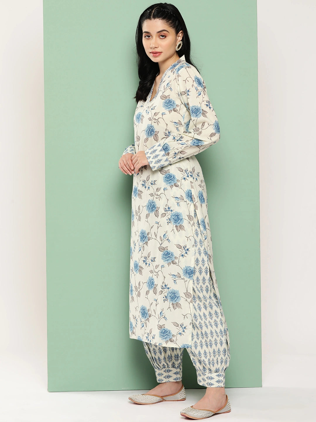 Blue And Cream Floral Printed Regular Pure Cotton Kurta with Harem pants & Dupatta Set-Yufta Store-1438SKDBLS