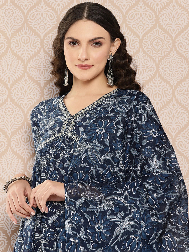 Blue Women Floral Embroidered Regular Pure Cotton Kurta with Trousers & With Dupatta