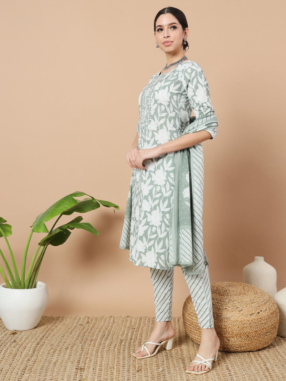 Green Cotton Floral Print Kurta Set Dupatta With Embroidery-Yufta Store-1602SKDGRS