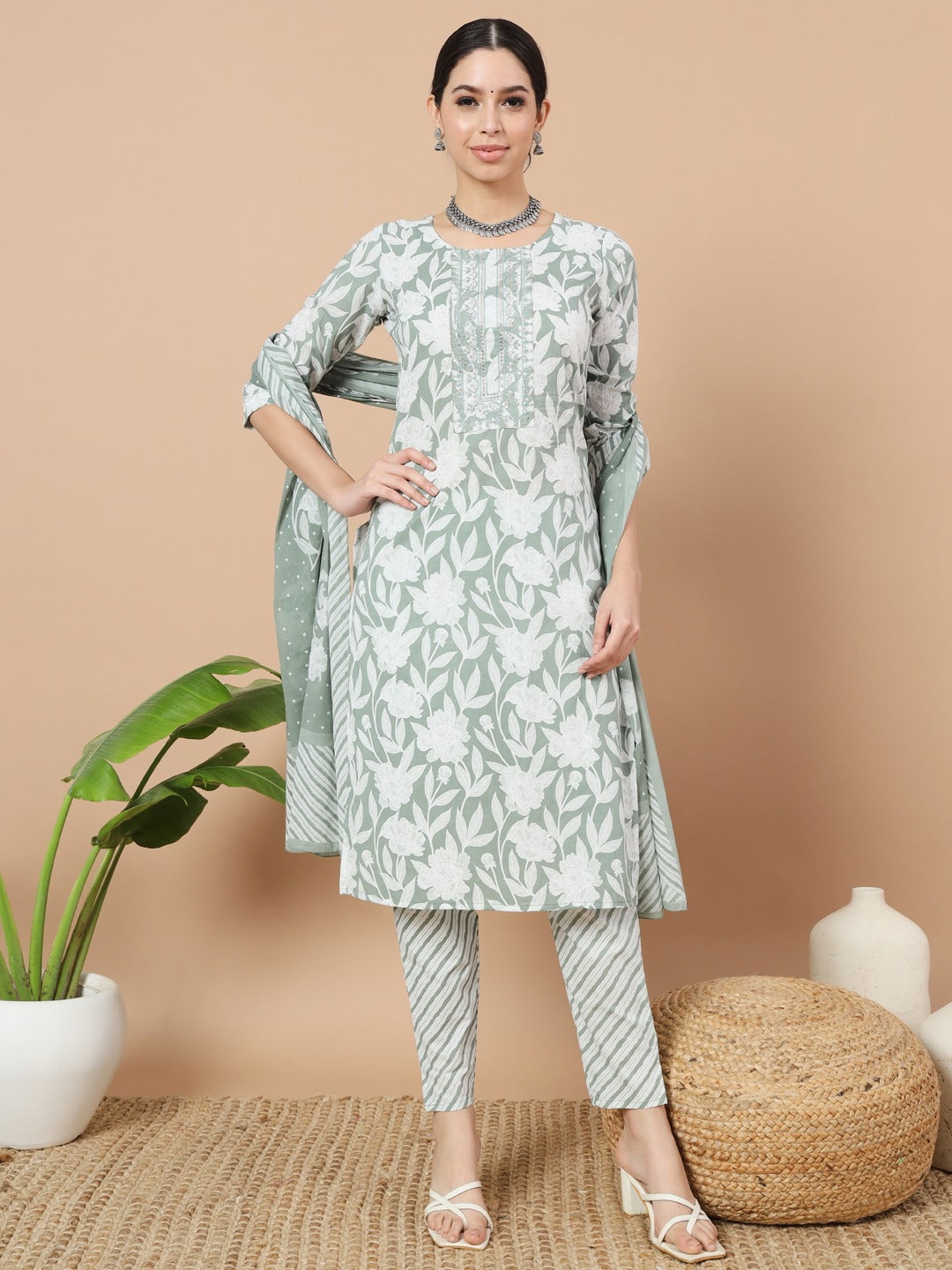 Green Cotton Floral Print Kurta Set Dupatta With Embroidery-Yufta Store-1602SKDGRS