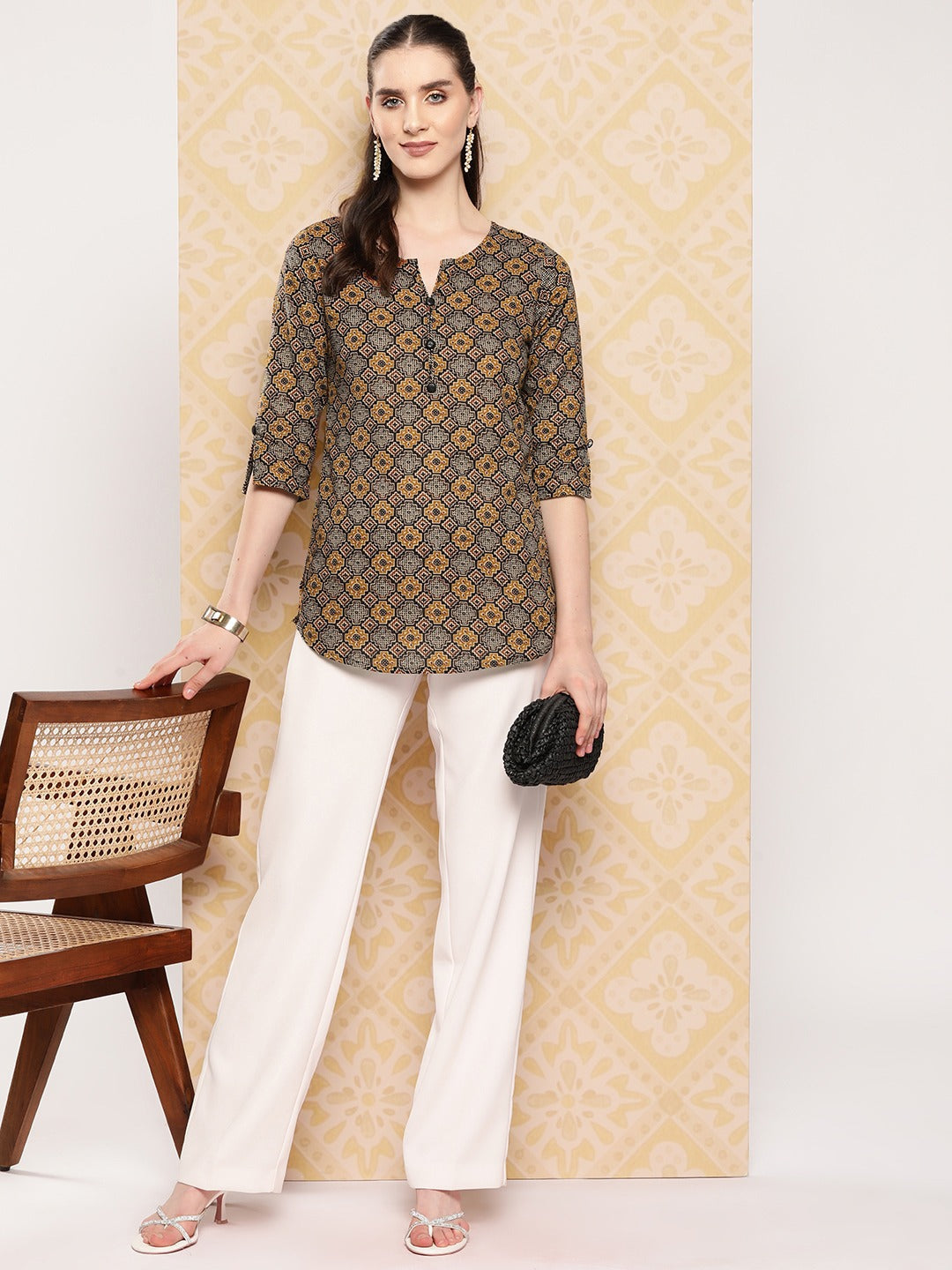 TUNICA BICOLOR GEOMETRIC DESIGNS