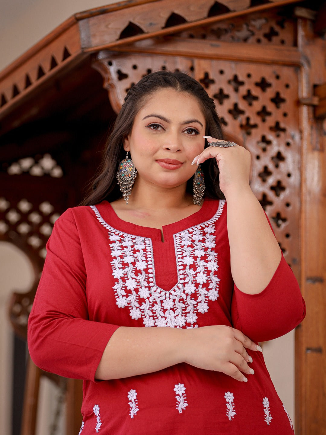 Maroon White Embroidered Plus Size Chikankari Kurti – Yufta Store