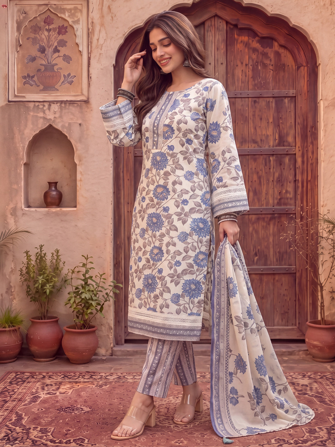 Blue And Off White Cotton Pakistani Style Kurta Dupatta Set