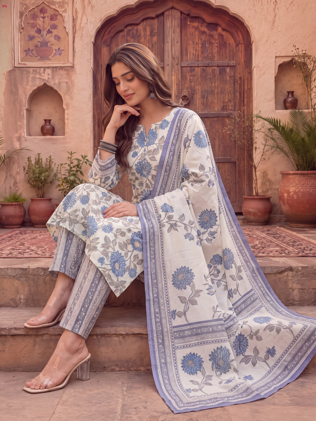 Blue And Off White Cotton Pakistani Style Kurta Dupatta Set