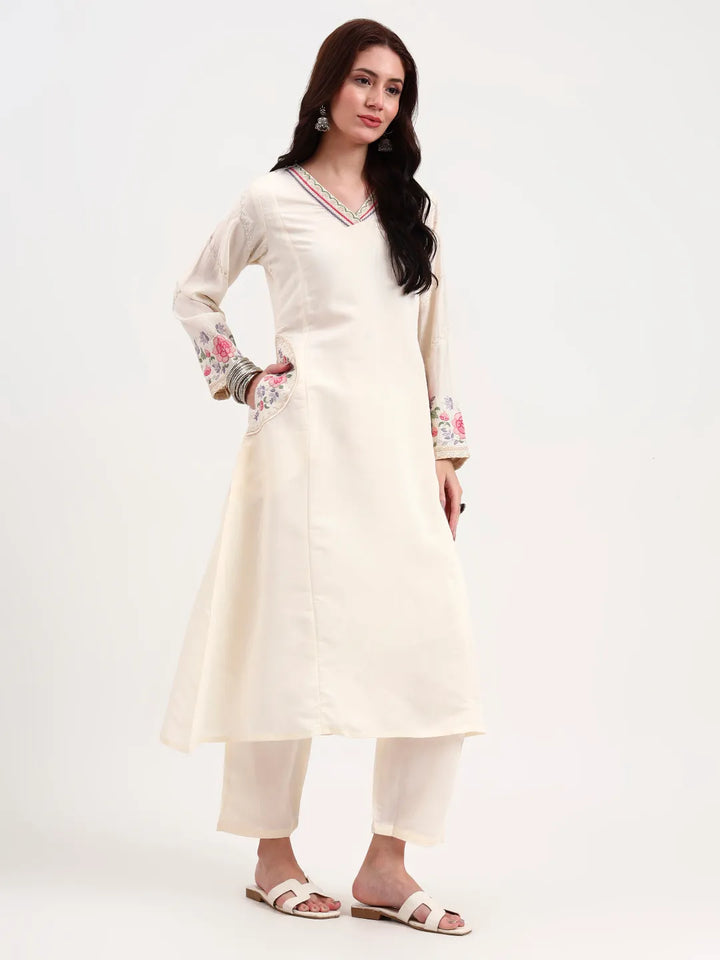 Roman Silk Cream Kurta Dupatta Pant Setset