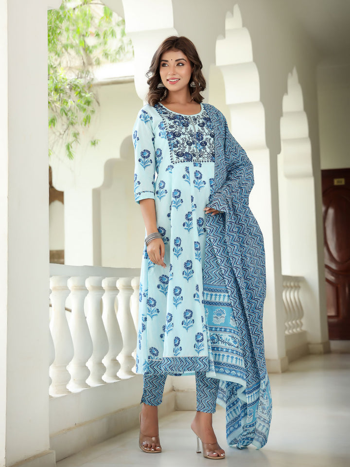 Blue Floral Printed Regular Sequined Pure Cotton Kurta with Trousers & With Dupatta