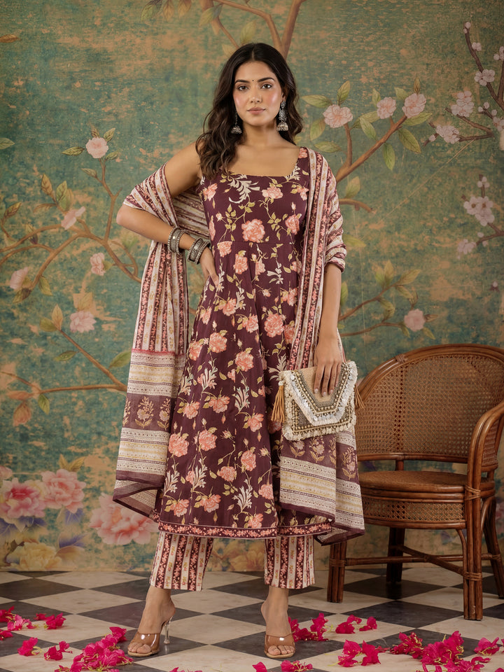 Brown Sleeveless Cotton Kurta With Dupatta Set