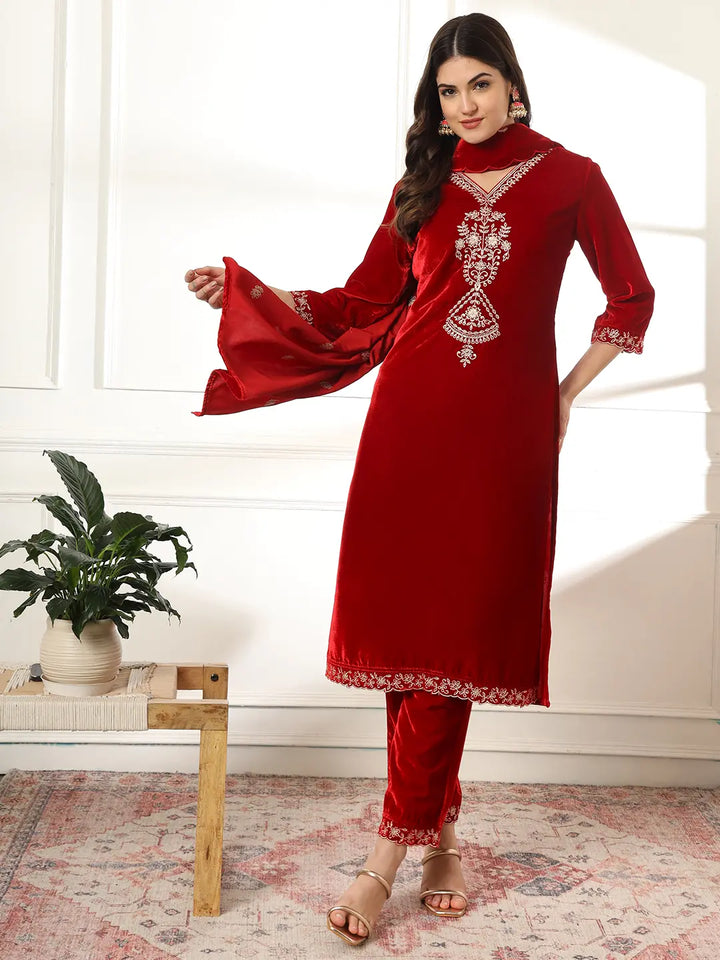 Velvet Maroon Kurta Dupatta Set With Embroidery