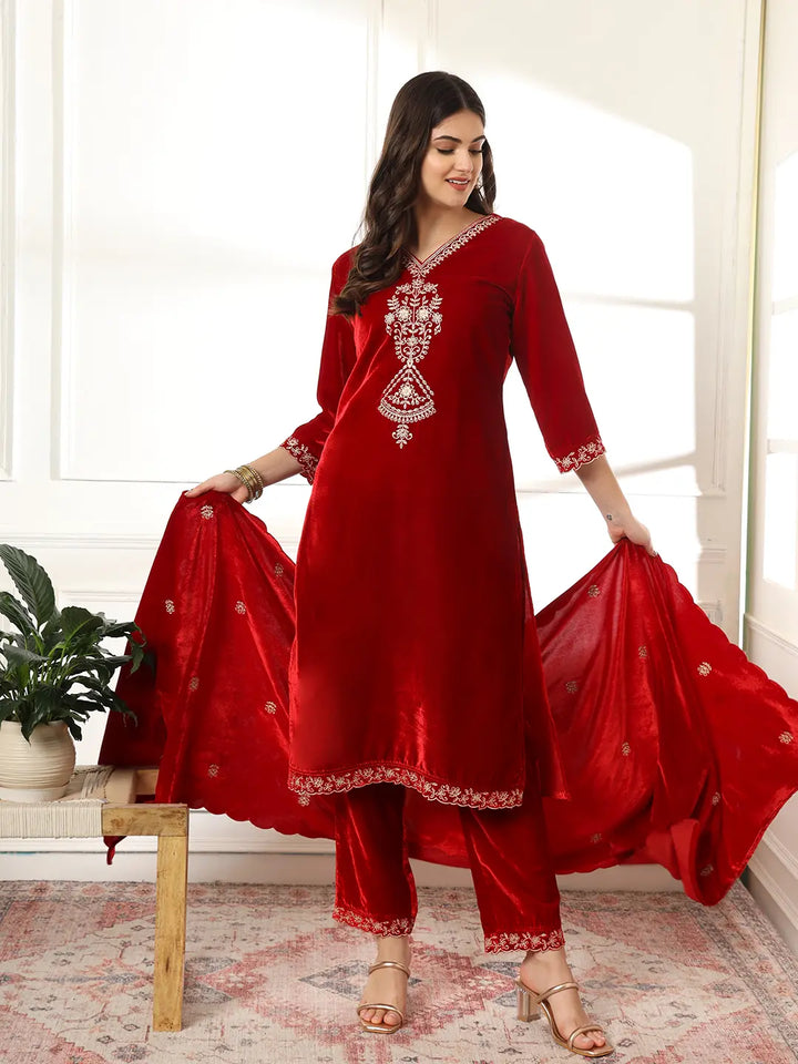 Velvet Maroon Kurta Dupatta Set With Embroidery