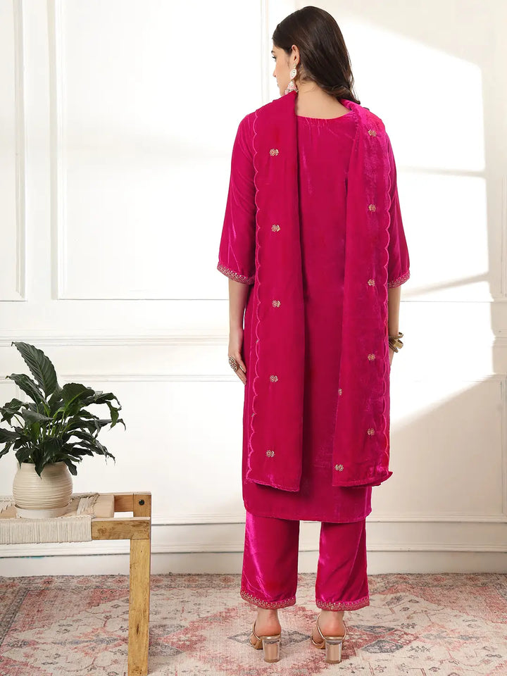 Velvet Pink Kurta Dupatta Set With Embroidery