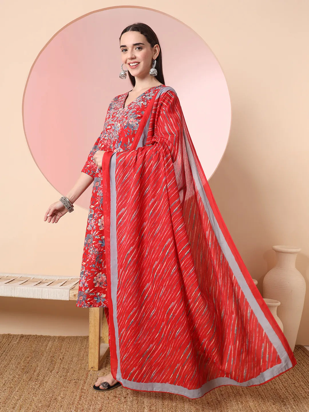 Red Pure Cotton Thread_Work Straight Kurta Dupatta Pant Set