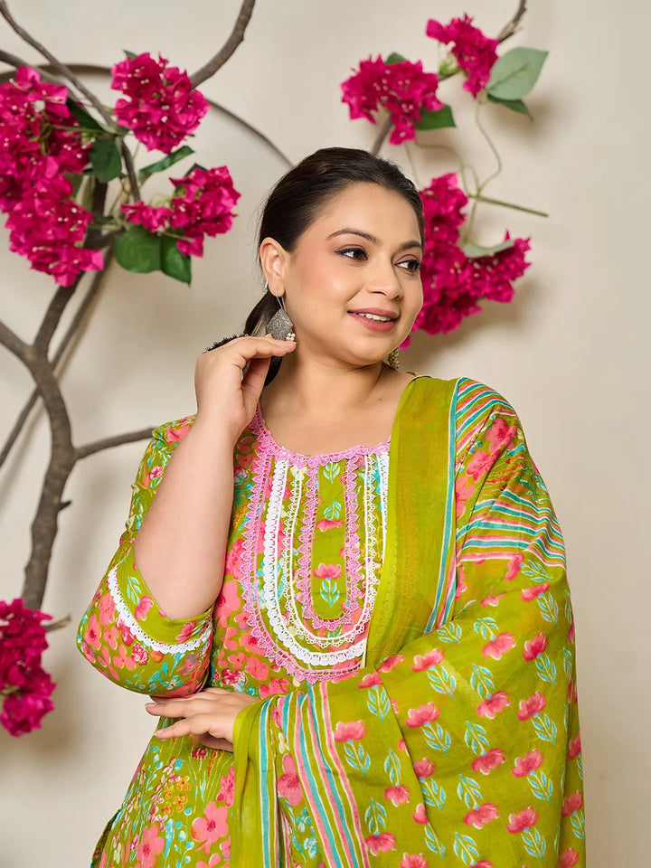 Green Floral Print Straight Plus Size Kurta Trouser Dupatta Set