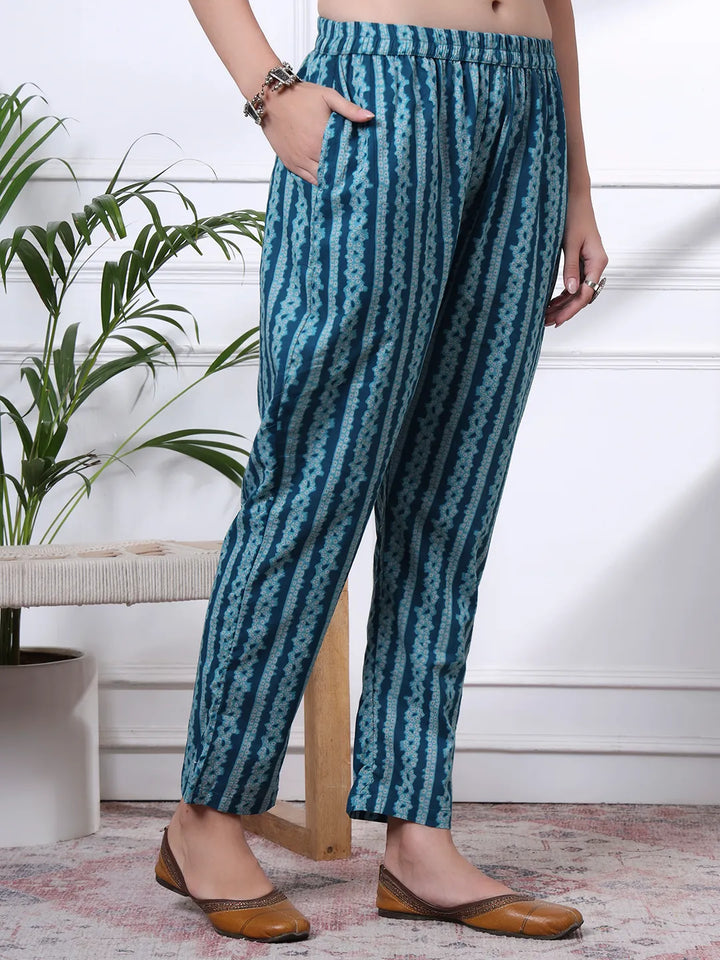 Blue Pure Cotton Floral Print Kantha Work Straight Kurta Pant Set