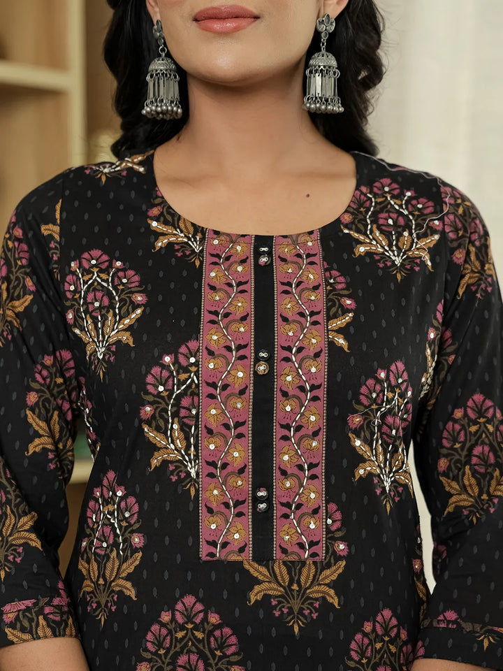 Black Pure Cotton Ethnic Motifs Kantha Work Kurta Dupatta Pant Set