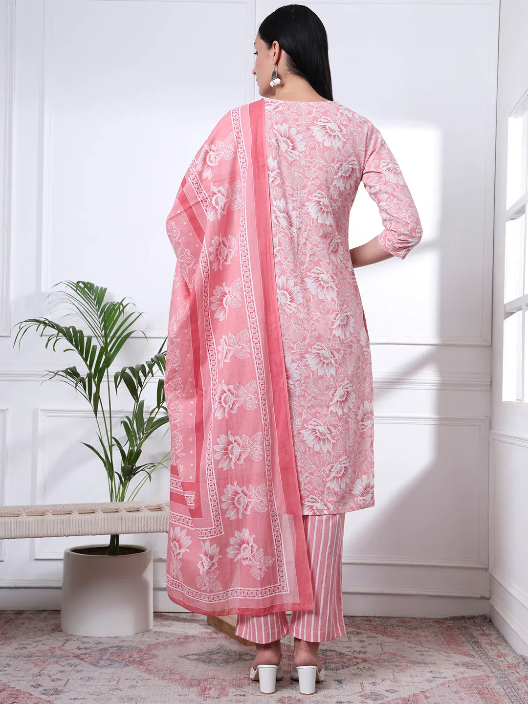 Pink Floral Print Thread Work Straight Kurta Trouser Dupatta Set