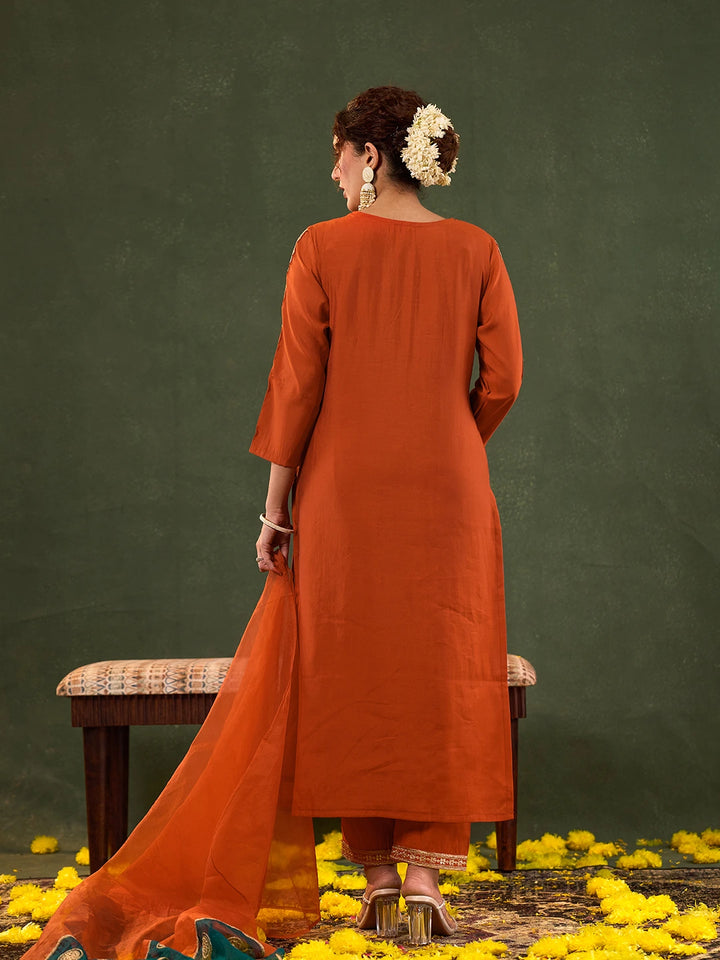 Orange Silk Blend Kurta Set With Embroidery
