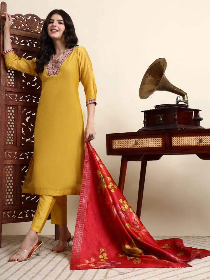 Yellow Chanderi A Line Dori Embroidery Kurta Set With Pant And Dupatta