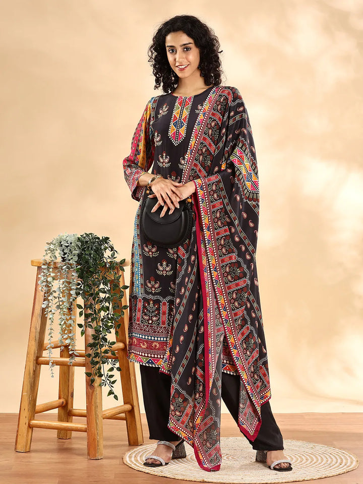 Black Silk Crepe Cutdana_Work Straight Kurta Dupatta Pant Set