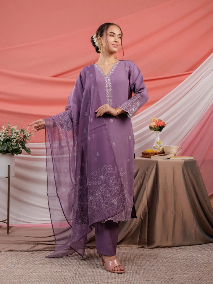 Lavender Embroidered Silk Blend Straight Kurta Dupatta Pant Set-Yufta Store-7123SKDLVS