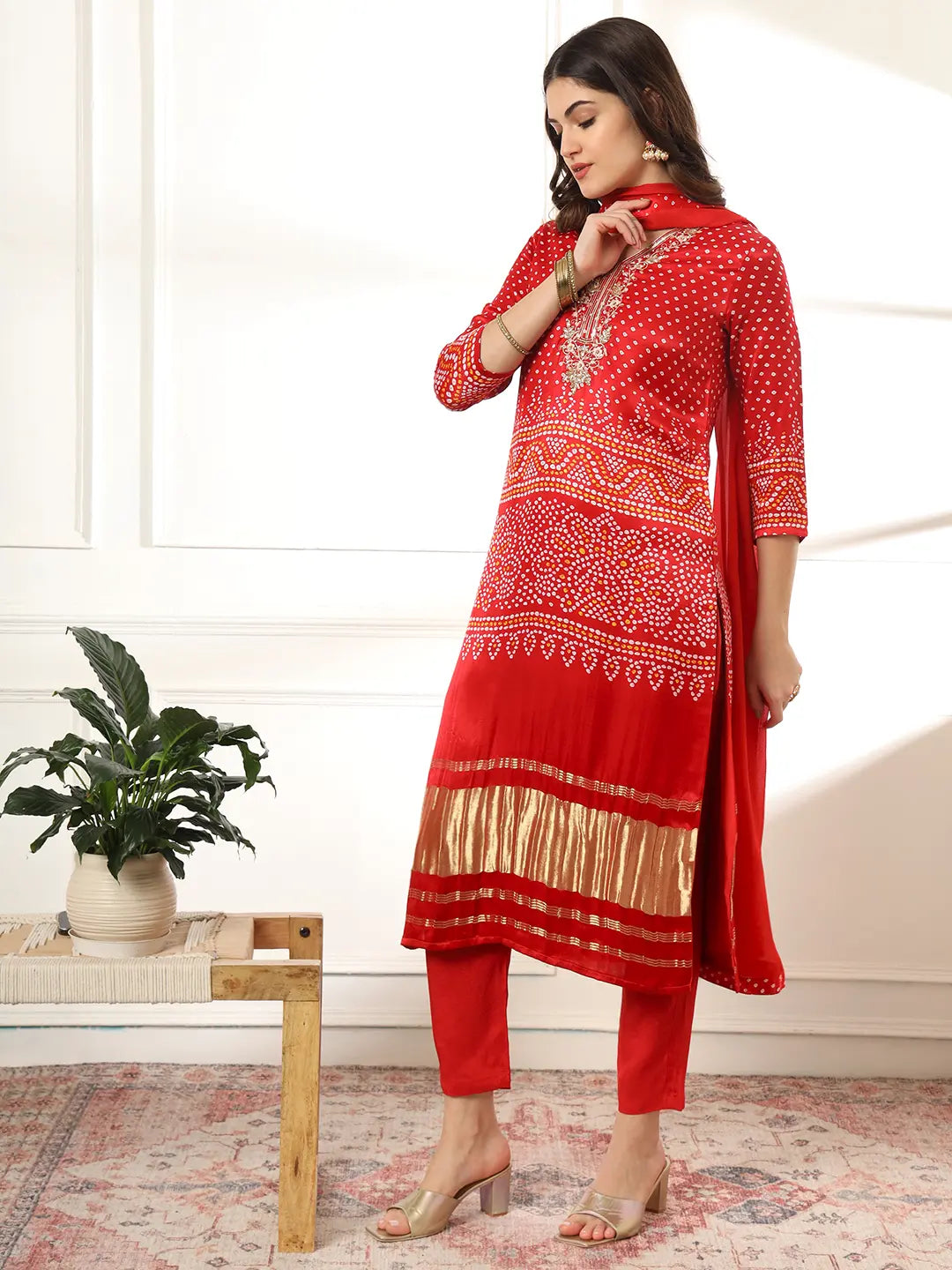 Red Silk Zari_Work Kurta Dupatta Pant Set