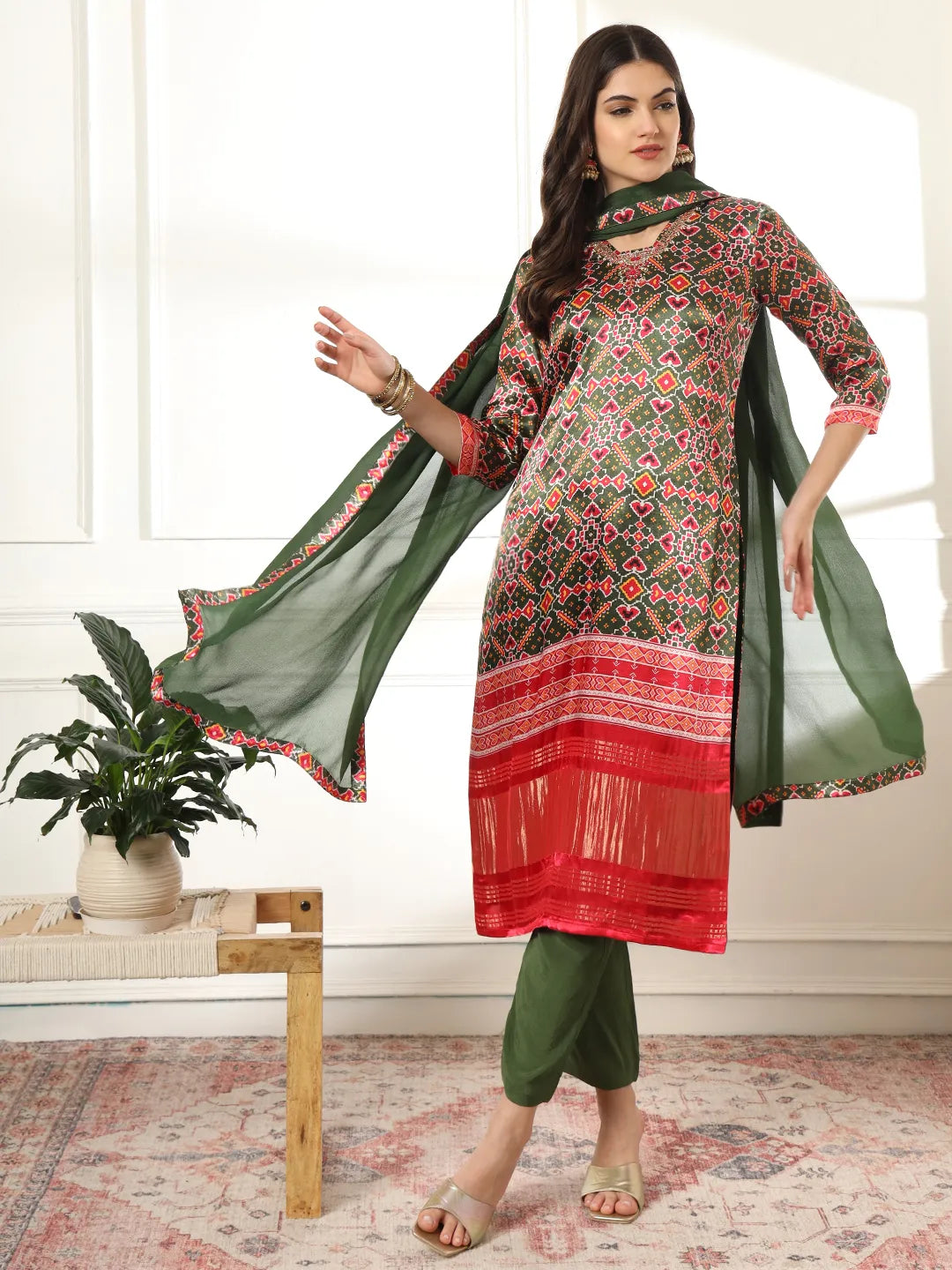 Green Silk Ethnic Motifst Kurta Dupatta Pant Set