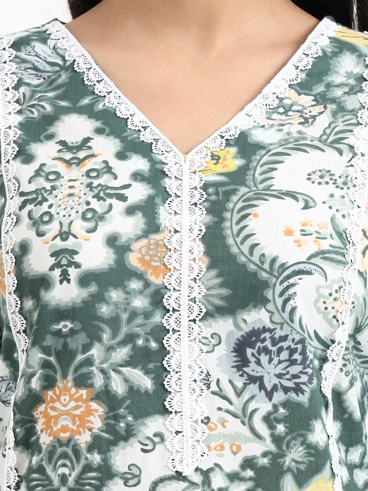 Green And White Cotton Pakistani Style Kurta Dupatta Set