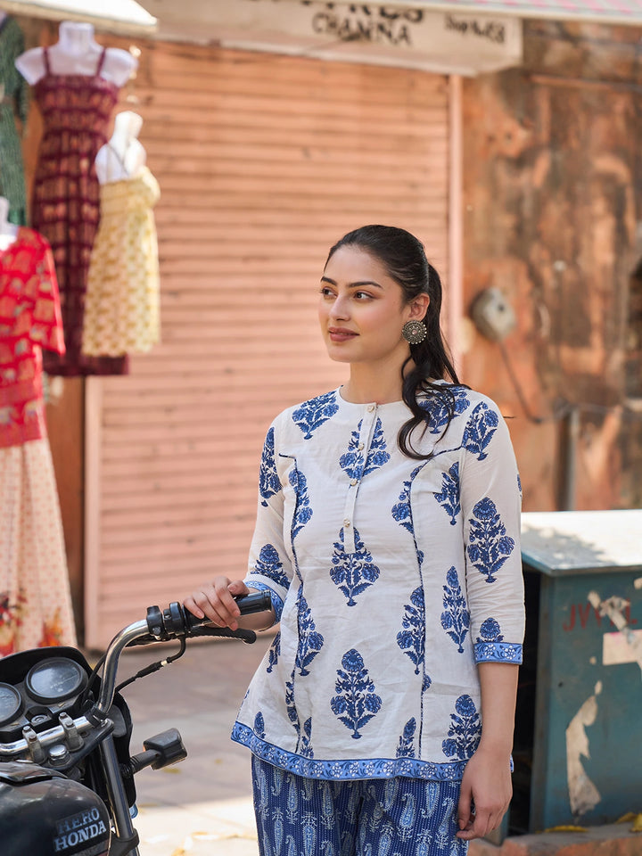 White Piping A-Line Design Peplum Top