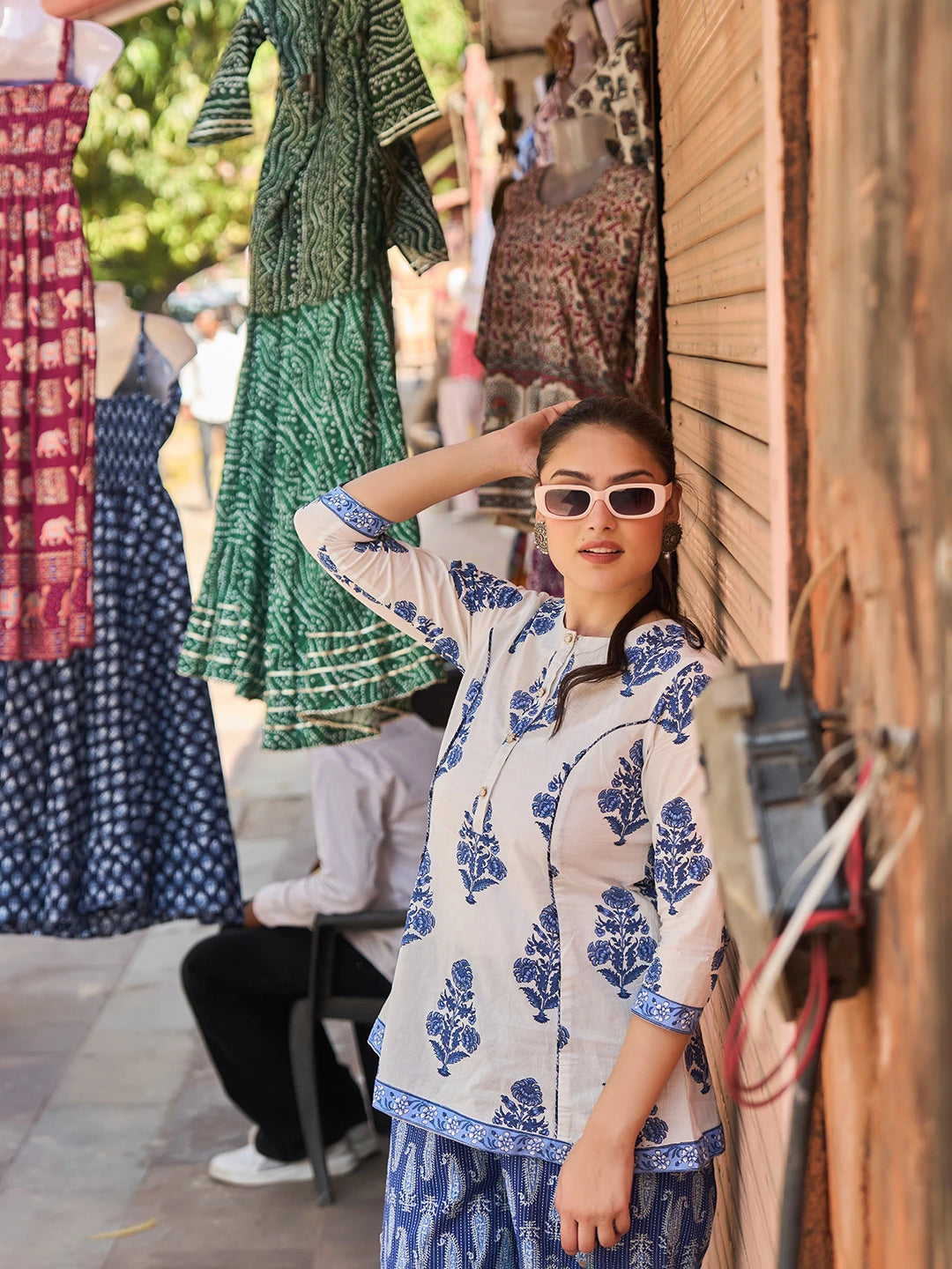 White Piping A-Line Design Peplum Top