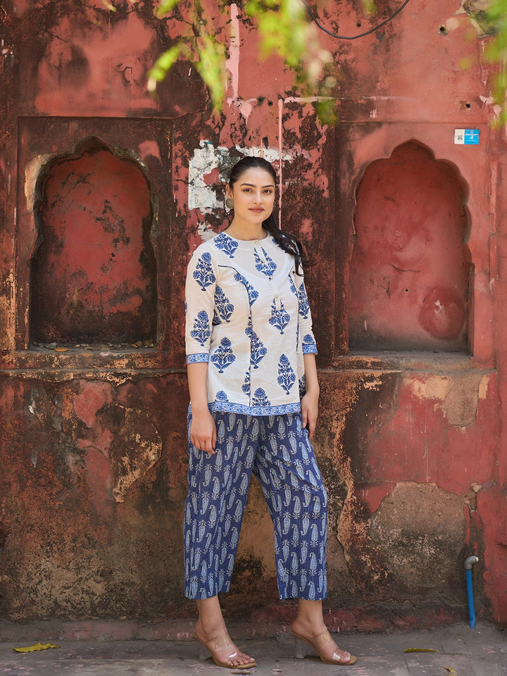 White Piping A-Line Design Peplum Top