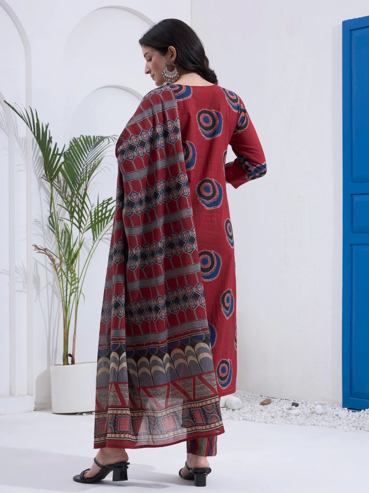 Maroon Cotton Straight Kurta Pant Dupatta Set
