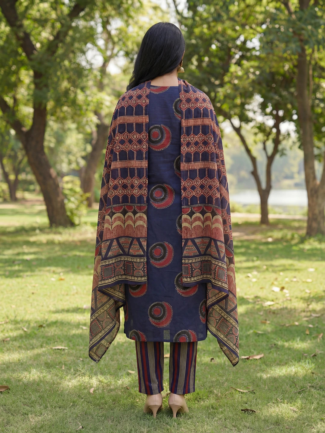 Navy Blue Straight Ethnic Motifs Print Kurta Trouser Dupatta Set