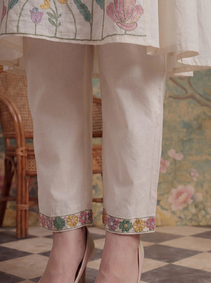 White Cotton Embroidered Have A Linin Kurta Pant Dupatta Set