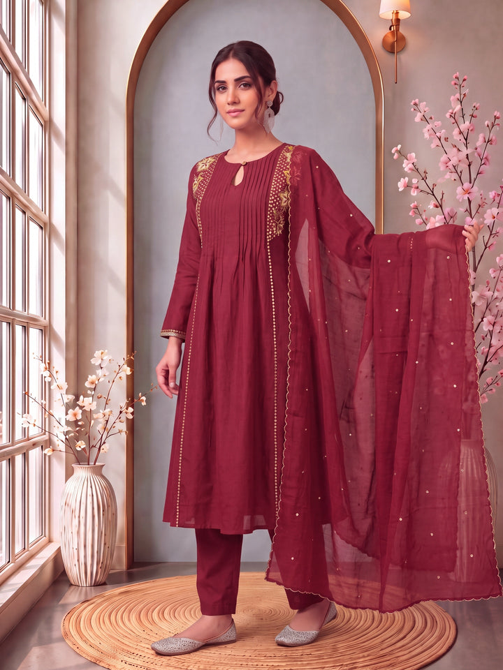 Red Mul Chanderi Pintuck Pleated Kurta Pant Dupatta Set