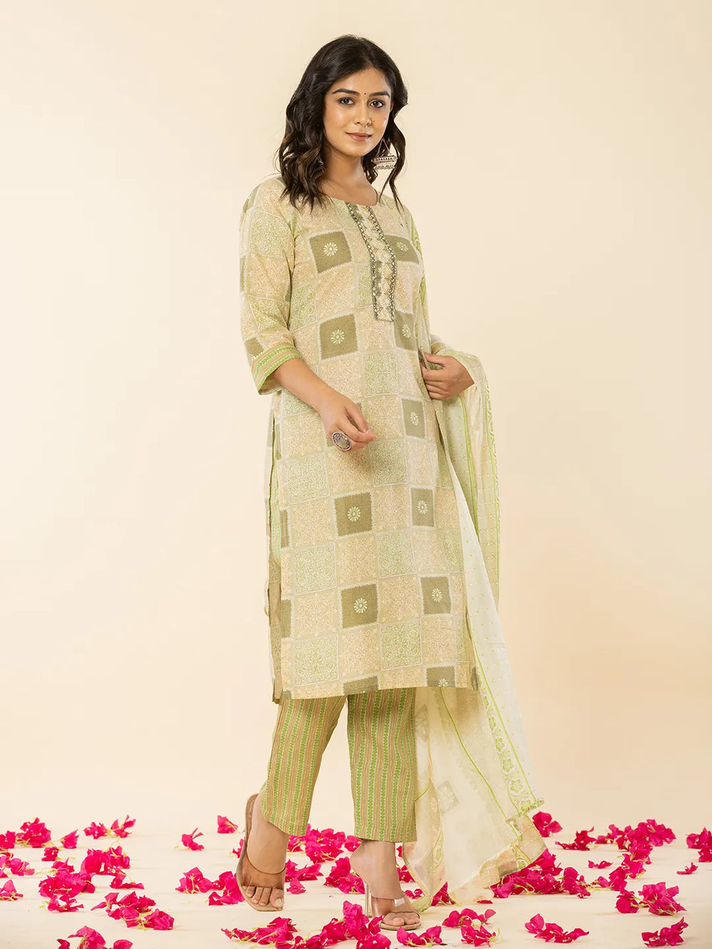 green kurta dupatta pant setoffline_sku-87-Yufta Store-A234SKDGR