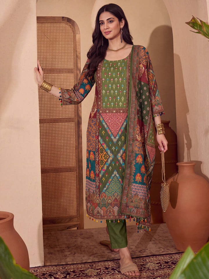 Poly Muslim Green Kurta Dupatta Pant Set