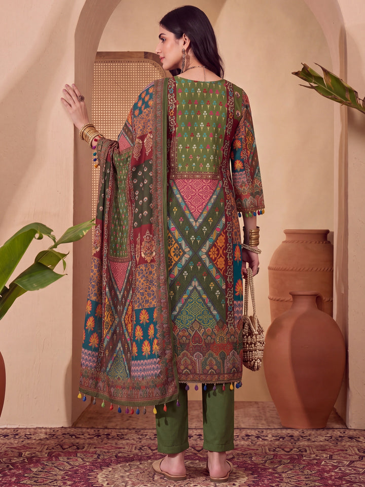 Poly Muslim Green Kurta Dupatta Pant Set