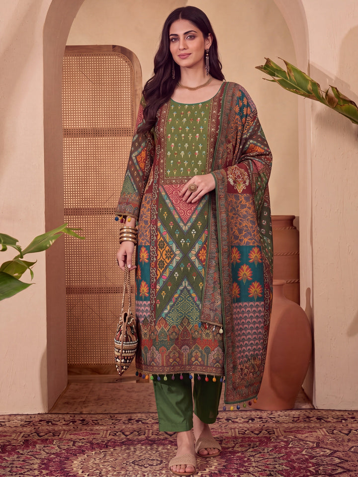 Poly Muslim Green Kurta Dupatta Pant Set