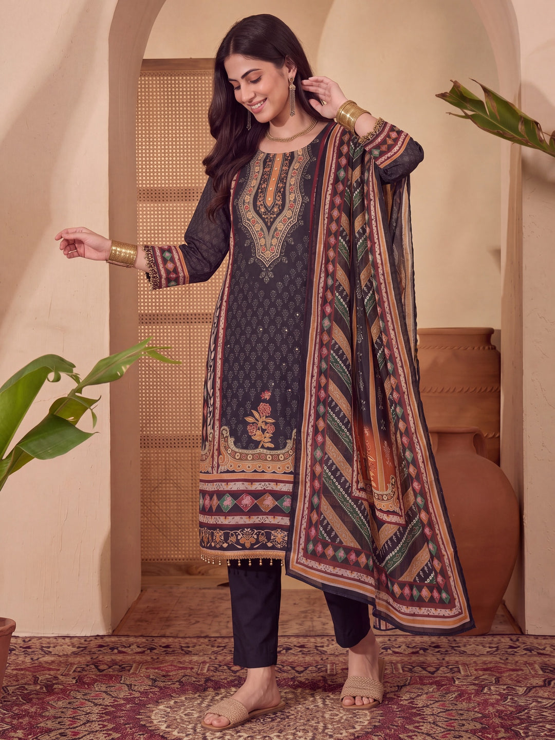 Poly Muslim Black Kurta Dupatta Pant Set