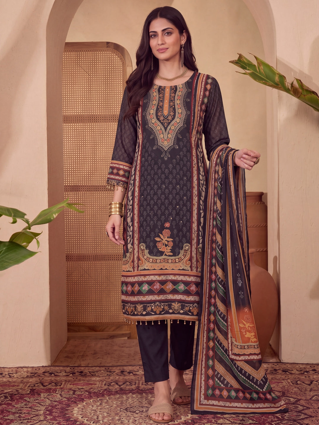 Poly Muslim Black Kurta Dupatta Pant Set