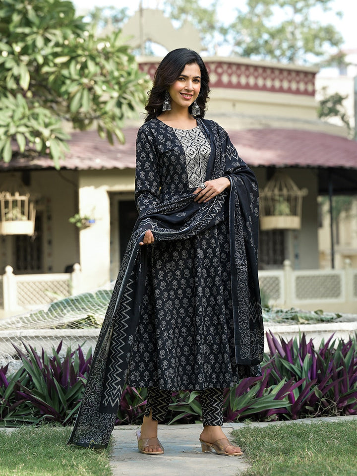 Black Floral,Sequins_Work Kurta Trouser with Dupatta Set-Yufta Store-1822SKDBKS