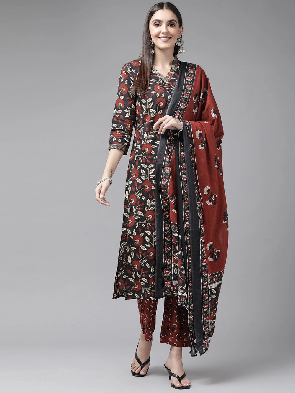 Black & Maroon Floral Printed Dupatta Set