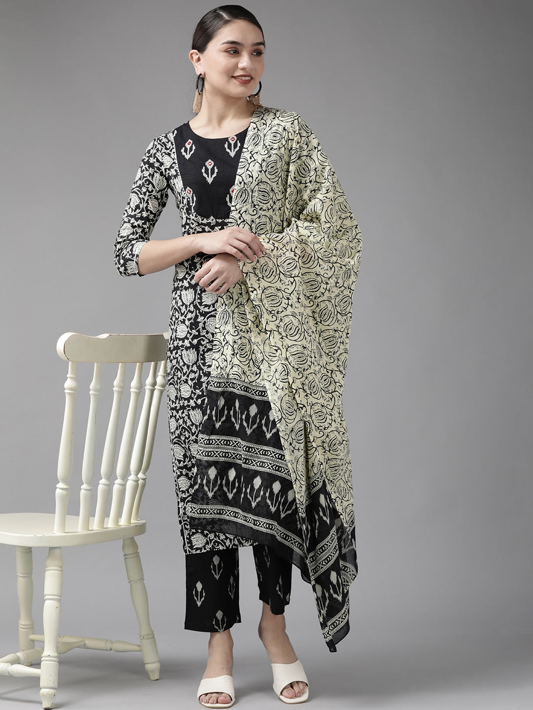 Black & Off-White Printed Dupatta Set-Yufta Store-9450SKDBKS