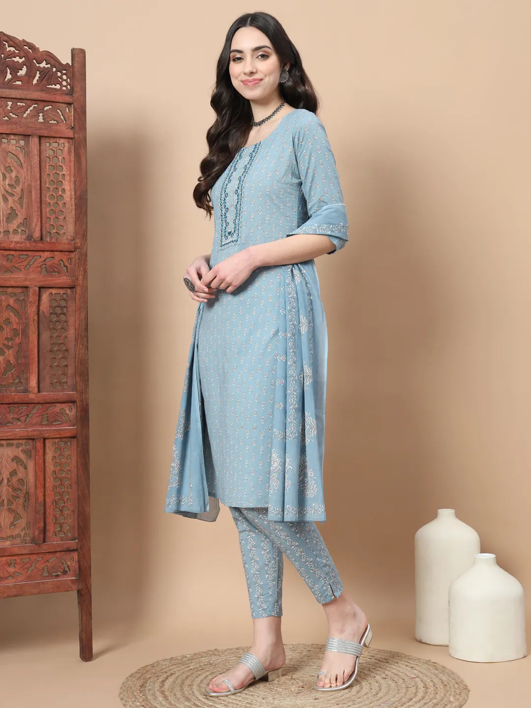 Blue Ethnic Motifs,Thread_Work Straight Kurta Trouser And Dupatta Set-Yufta Store-6812SKDBLS