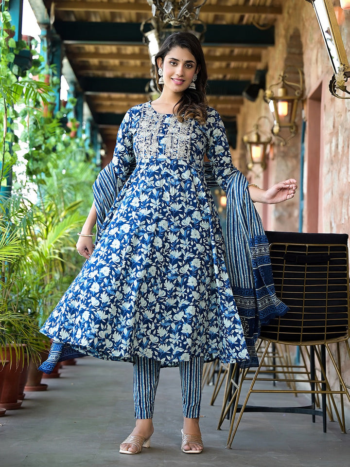 Blue Floral Dori_Embroidery Kurta Trouser With Dupatta Set-Yufta Store-1724SKDBLS