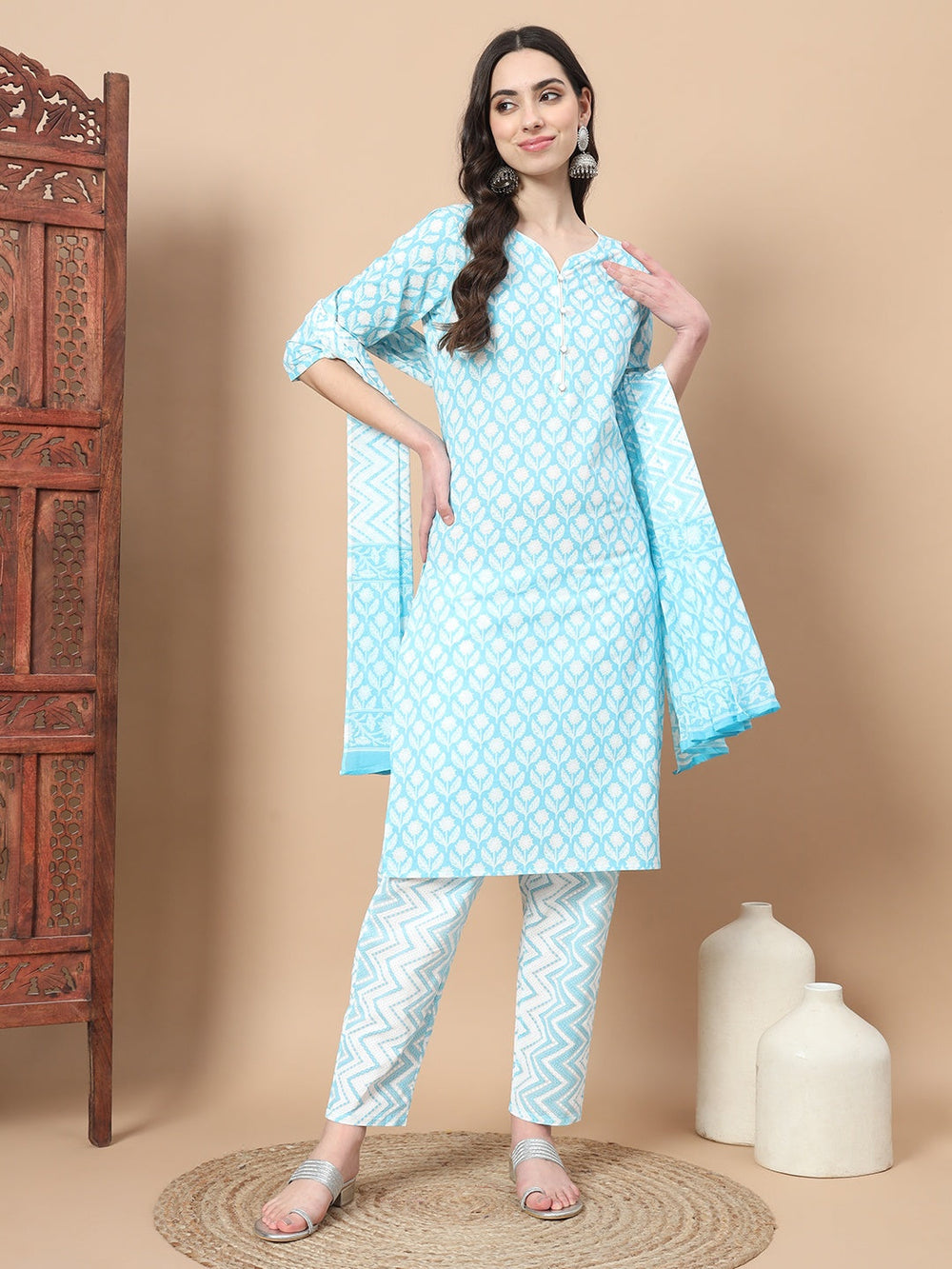 Blue Floral,Piping On Yoke Straight Kurta Trouser And Dupatta Set