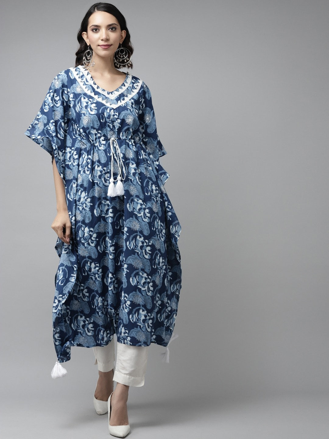 Blue & White Floral Printed Kaftan