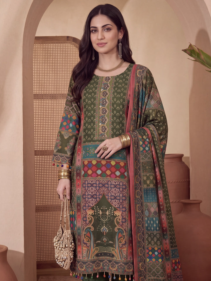 Poly Muslim Green Kurta Dupatta Pant Set