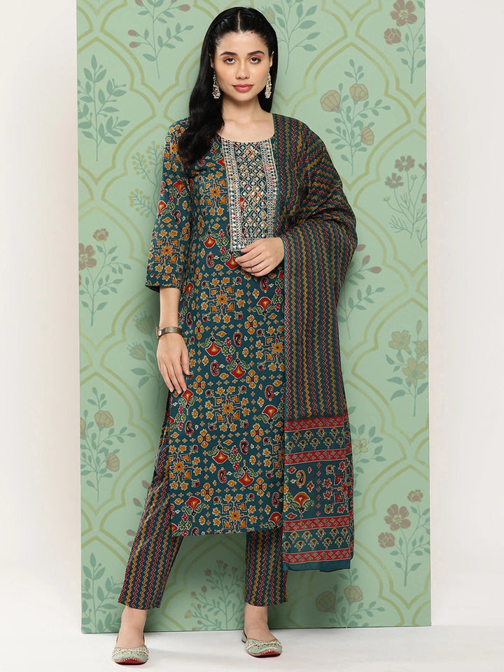 Floral Embroidered Regular Sequined Pure Cotton Kurta with Trousers & With Dupatta