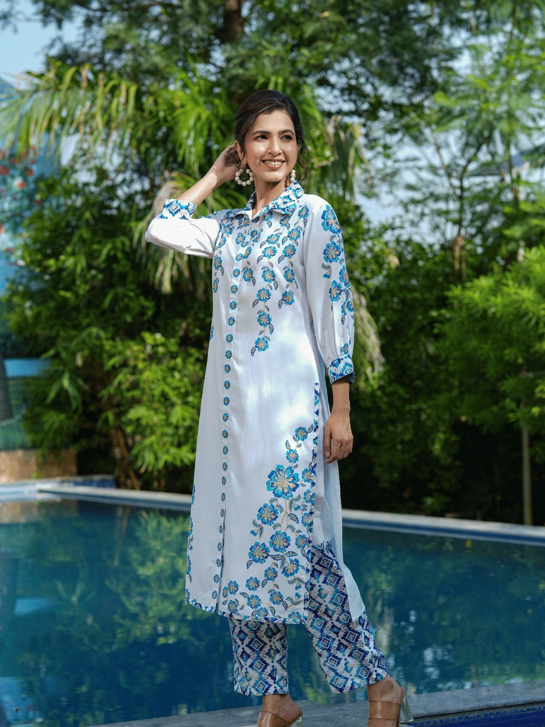 Floral Printed V-Neck Puff Sleeves Pure Cotton Kurta with Trousers-Yufta Store-1487CRDBLS