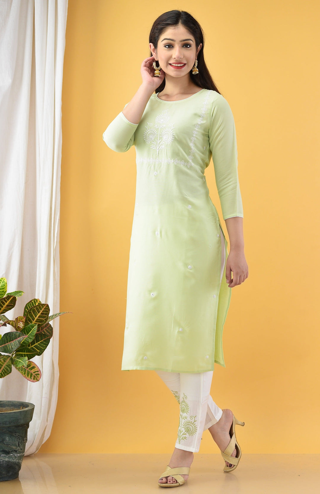 Green Embroidered Kurta Set-Yufta Store-2715SETGRM